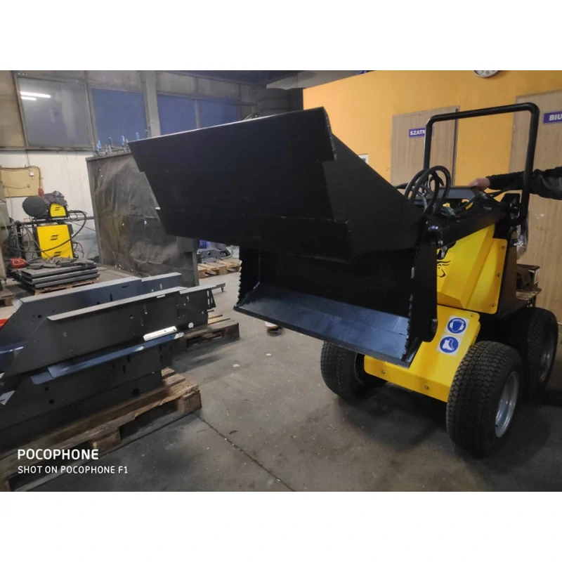 Lyžica pre mininakladač 4 v1 plne hydraulická