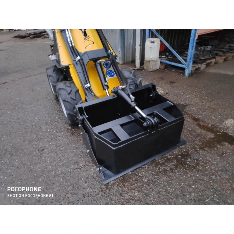 Lyžica na mininakladač s plným hadraulickým uchytením