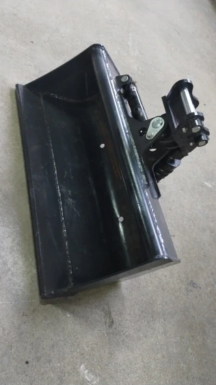 Svahová lyžica hydraulická 80 cm pre minibager KIMA-S