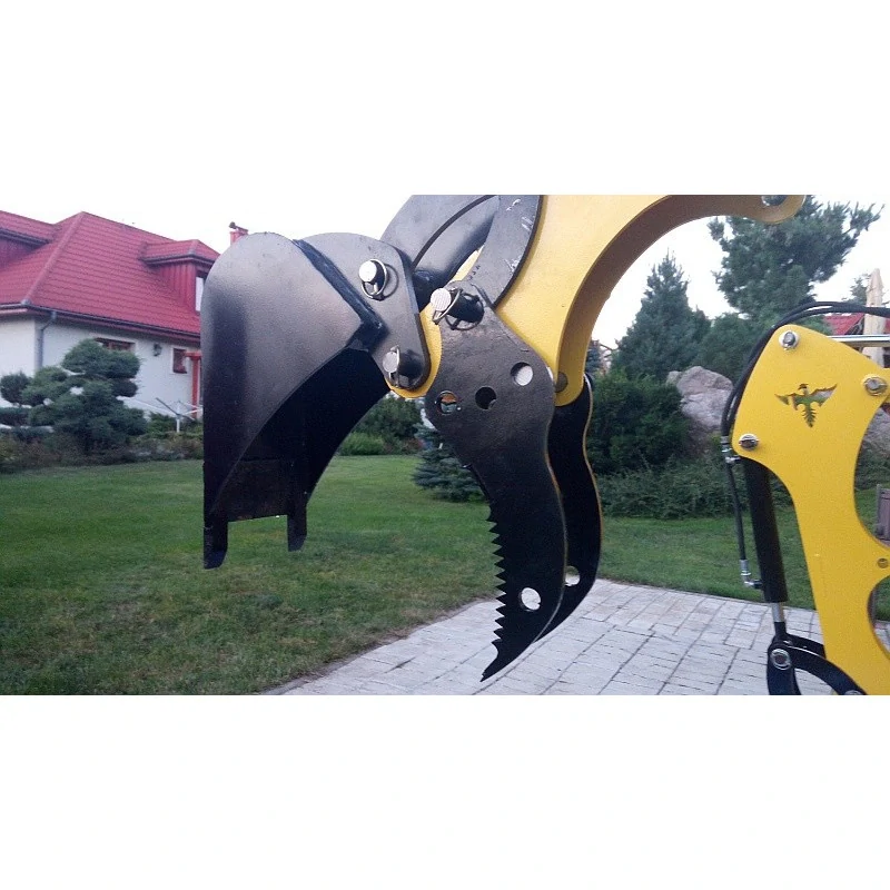 Ozubený držiak ( prst ) nadstavec na minibager