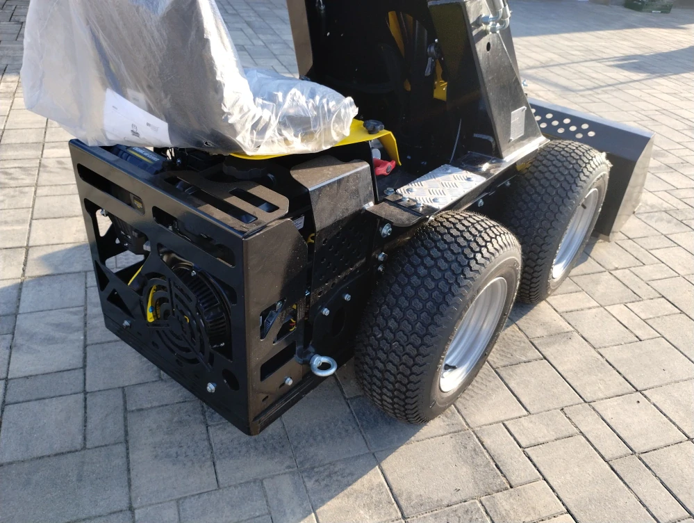 Mini nakladač TUR N520 14 HP elektrický štartér Briggs & Stratton široké kolesá