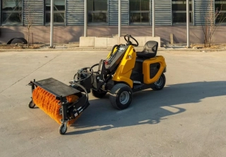 Zametač pre 3 kolesový mininakladač H130 typ Avant